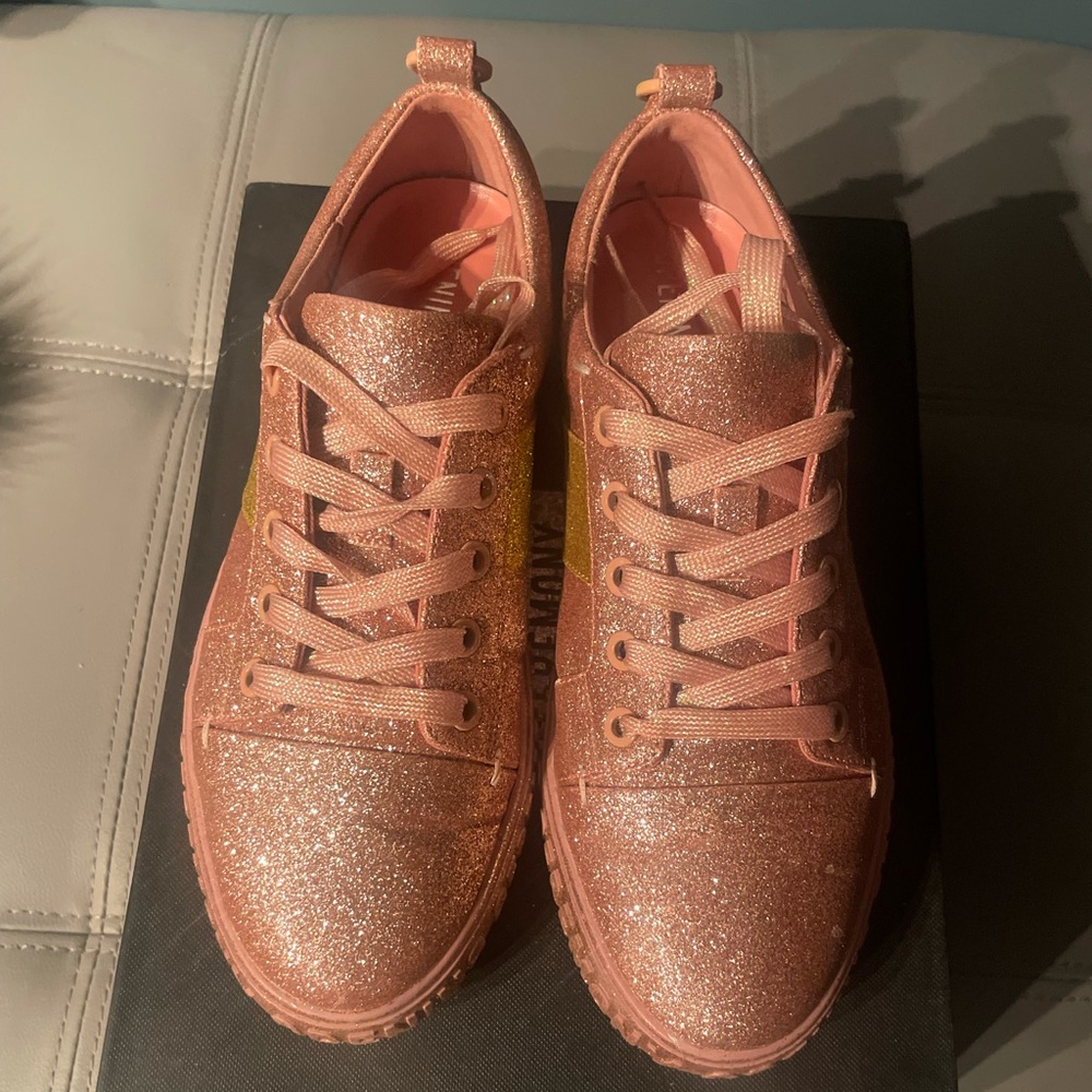 Open ceremony women's sneakers. Size 38(8 us). Very Light wear. Good condition